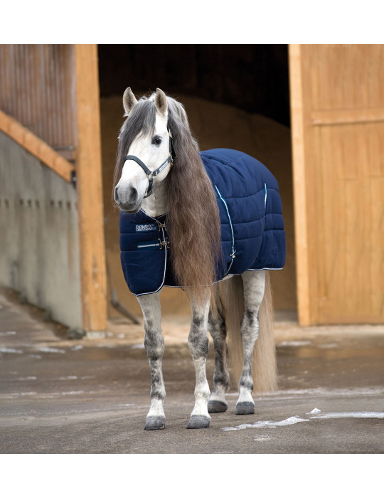 Couverture d’écurie Rambo Stable Rug 200g Horseware – Chaleur, confort et résistance 1000D